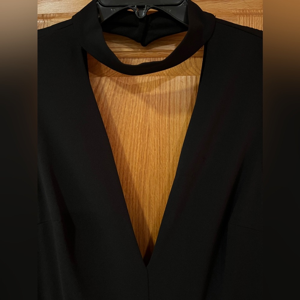 Windsor Black Deep V-Neck & Deep V-Back Cropped Wide Leg Jumpsuit Size Medium - Picture 4 of 7
